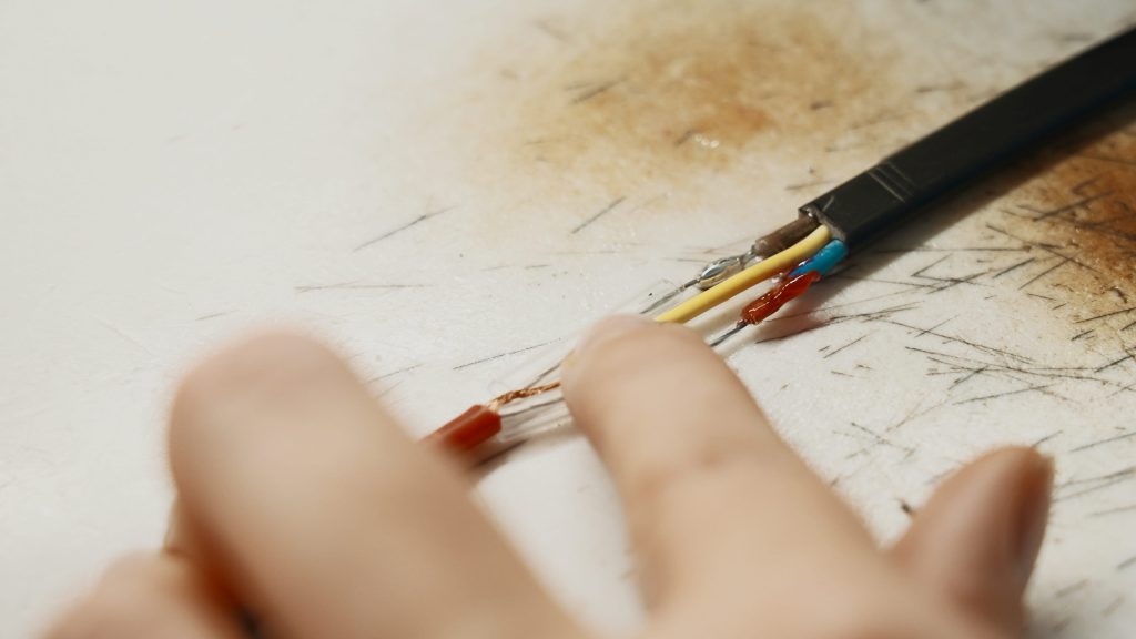 Soldering iron wiring for aluminum wiring